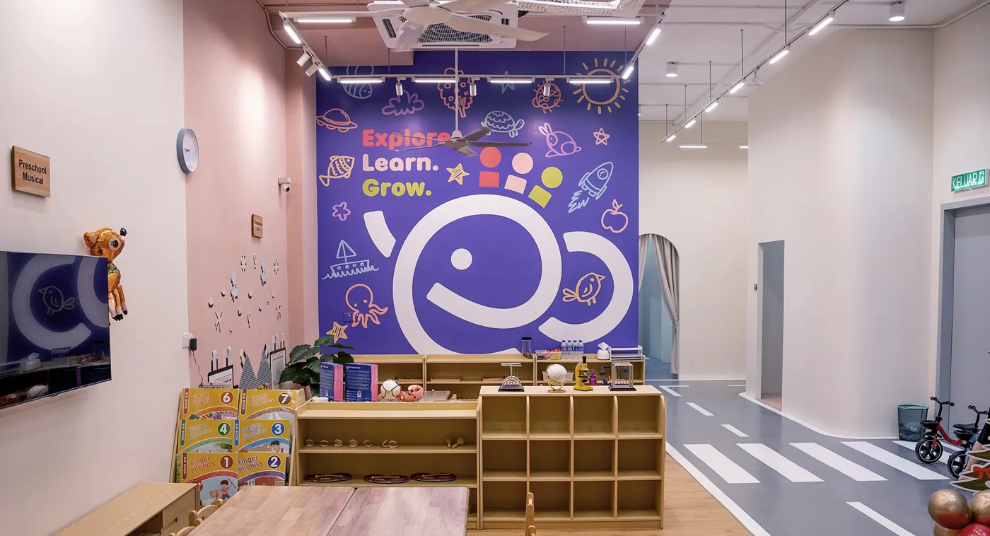 EL Champ welcome hall with Explore Learn Grow wall